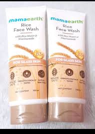 Mamaearth Ubtan De Tan Face Wash | Helps Reduce Tanning & Sun Damage | Gently Cleanses Dirt & Excess Oil | Enriched with Turmeric & Saffron | 3.38 Fl Oz (100ml)